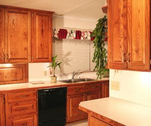 Custom Kitchen Cabinetry